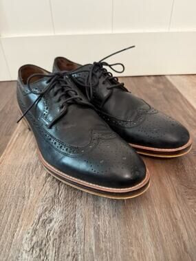 Johnston & Murphy Men’s Wingtip Dress Shoes 20-2231 Size 10M EUC